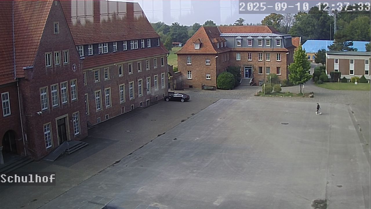 Webcam Schulhof 12:37