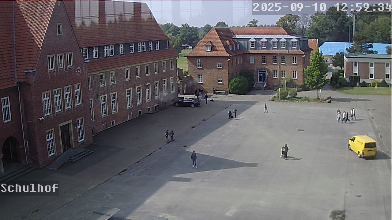 Webcam Schulhof 12:59