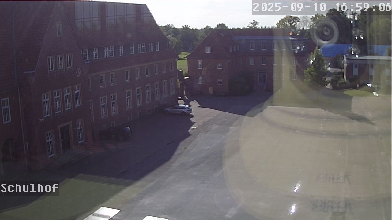 Webcam Schulhof 16:59