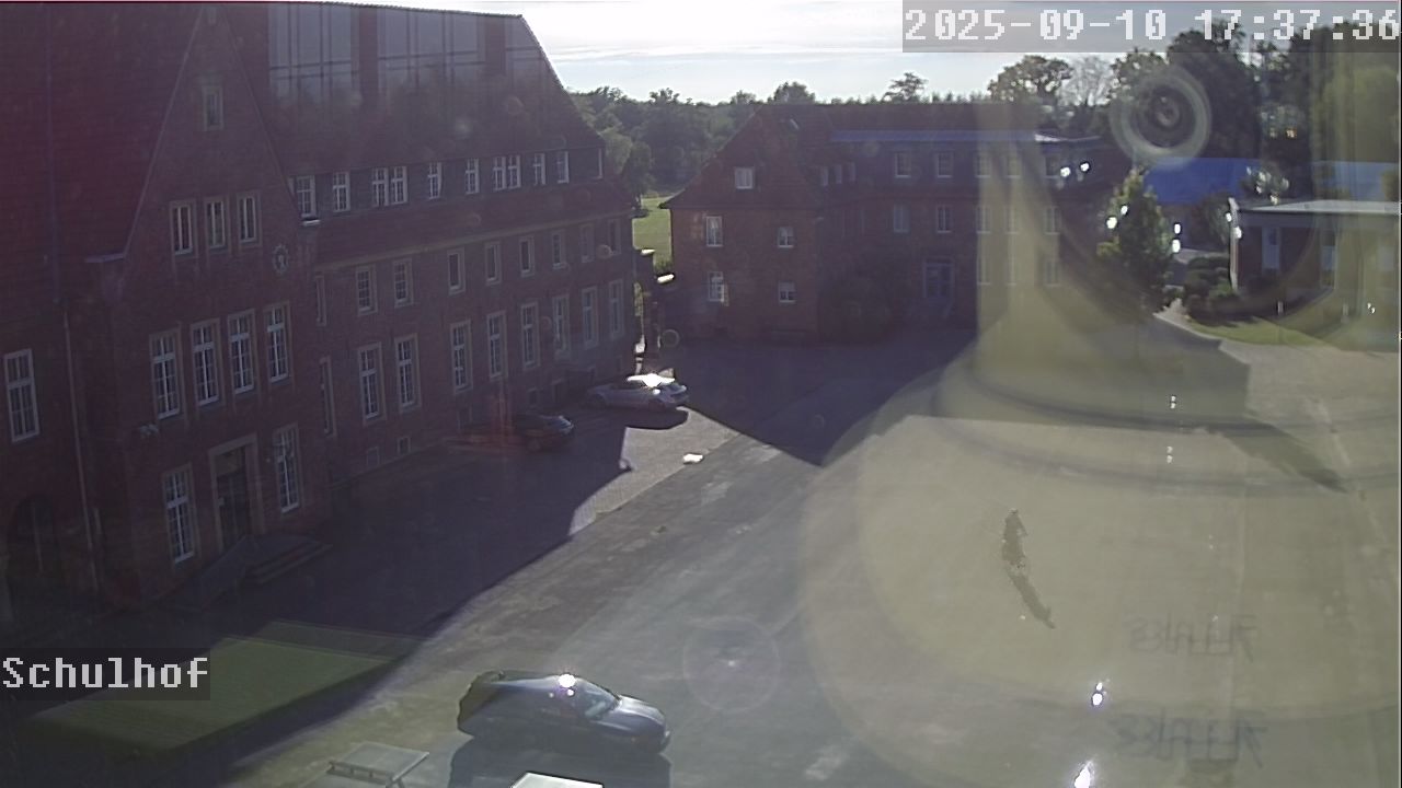Webcam Schulhof 17:37