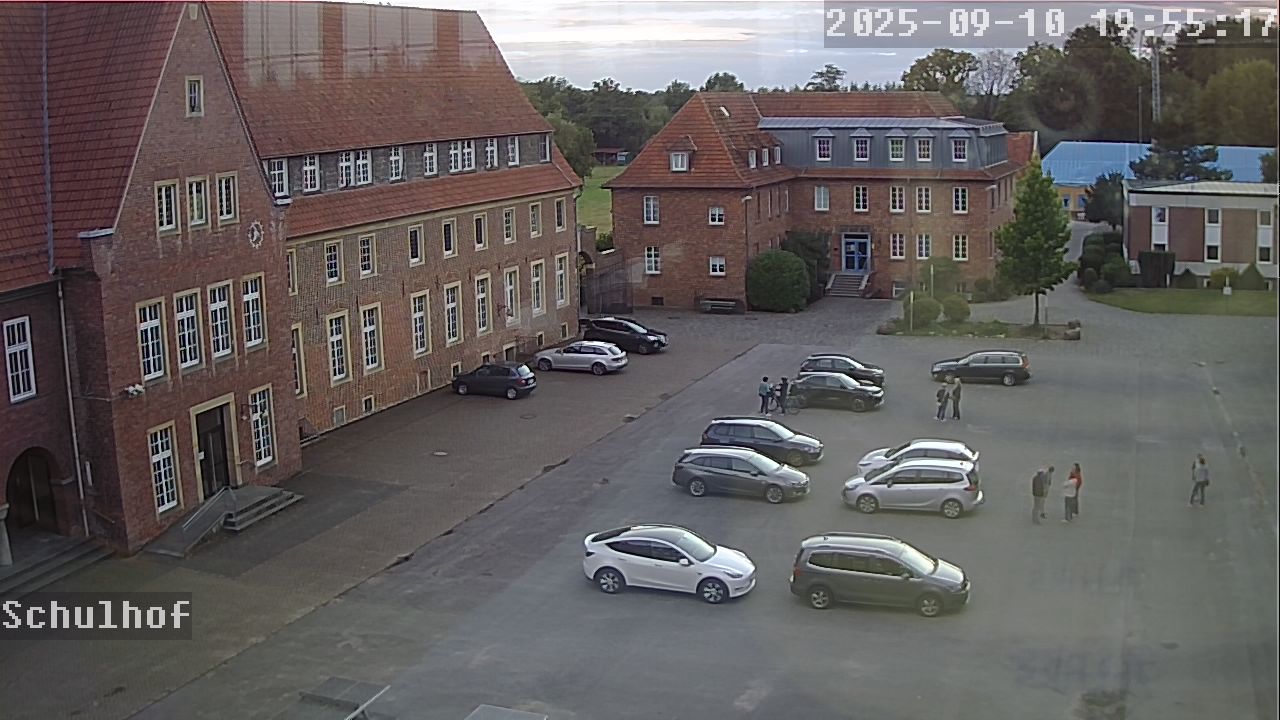 Webcam Schulhof 19:55