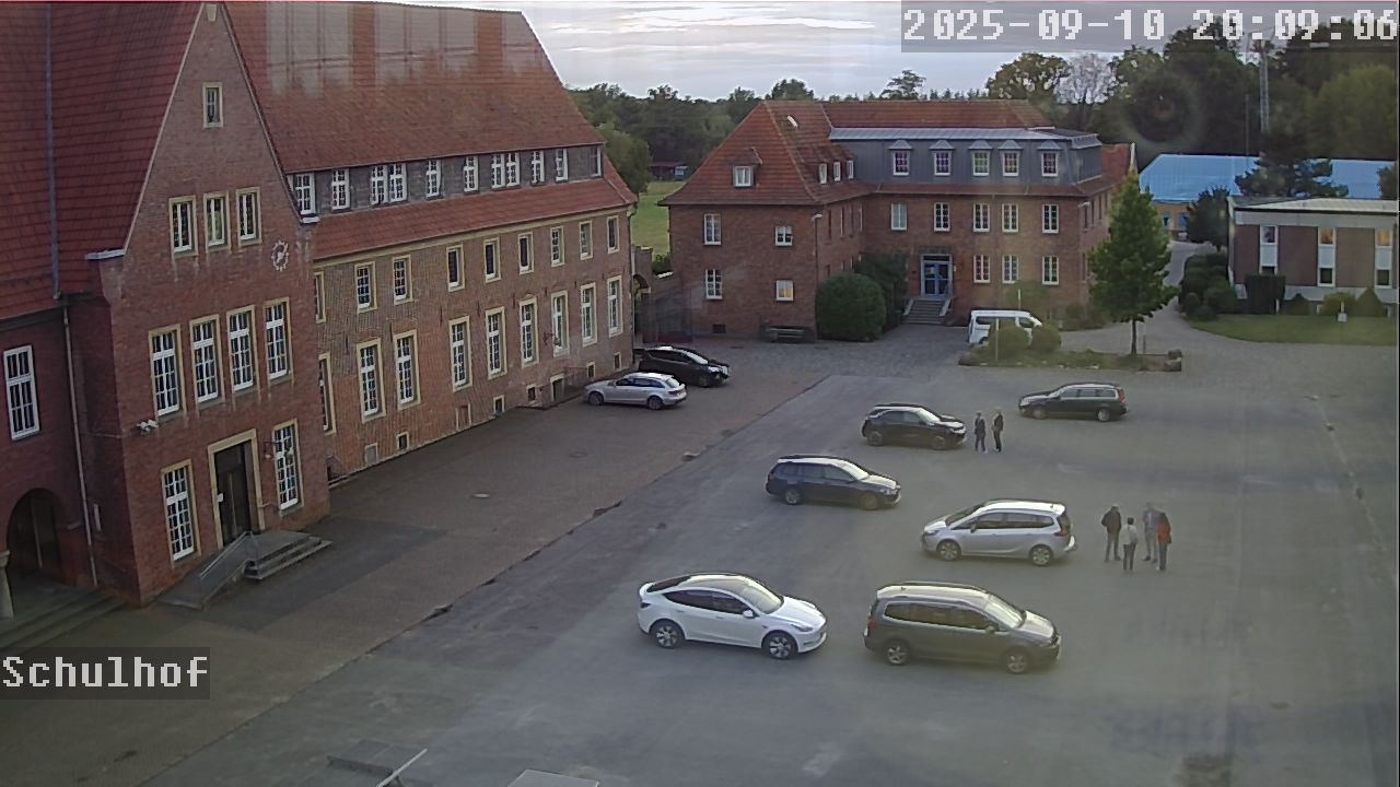Webcam Schulhof 20:09
