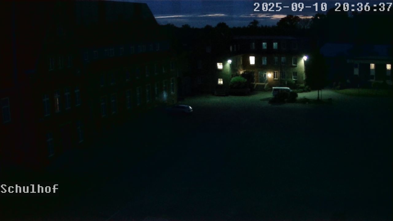 Webcam Schulhof 20:36