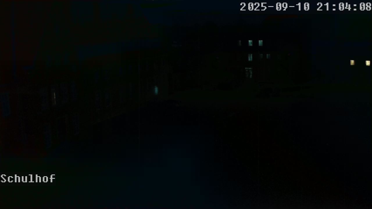 Webcam Schulhof 21:04