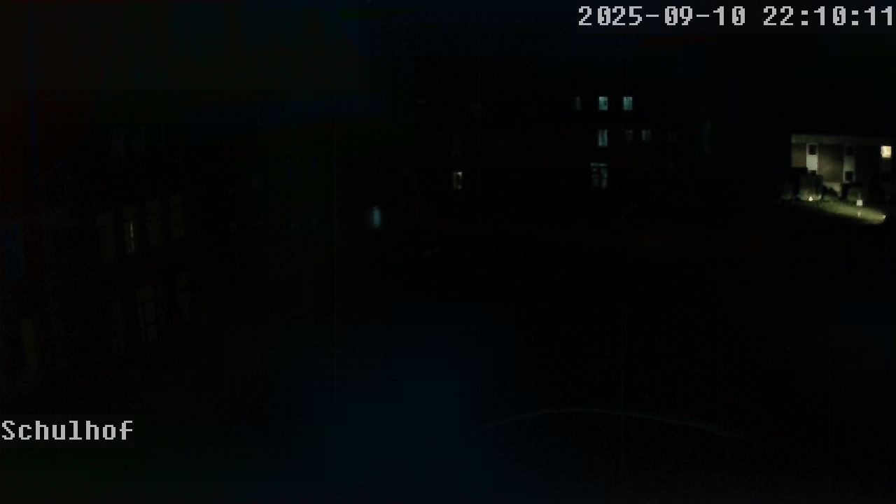 Webcam Schulhof 22:10