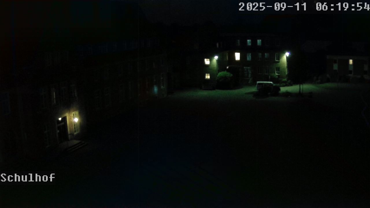 Webcam Schulhof 06:19