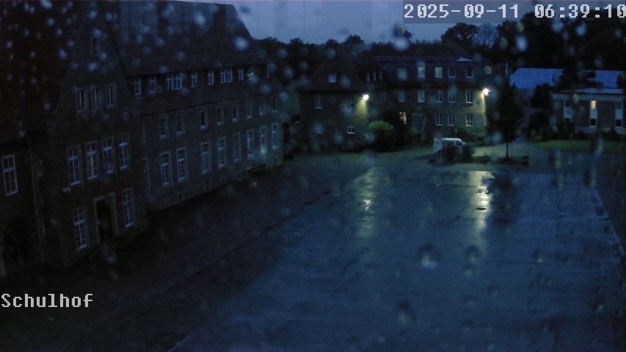 Webcam Schulhof 06:39