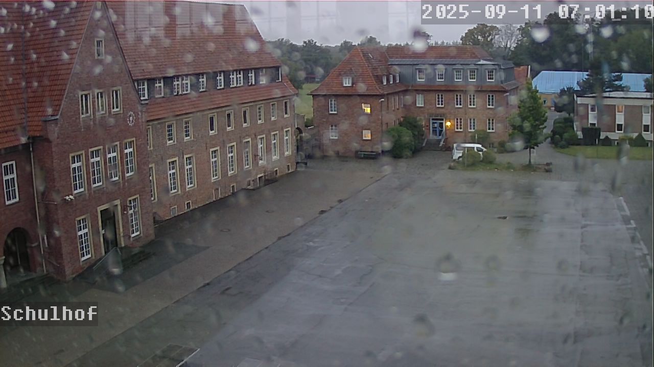 Webcam Schulhof 07:01