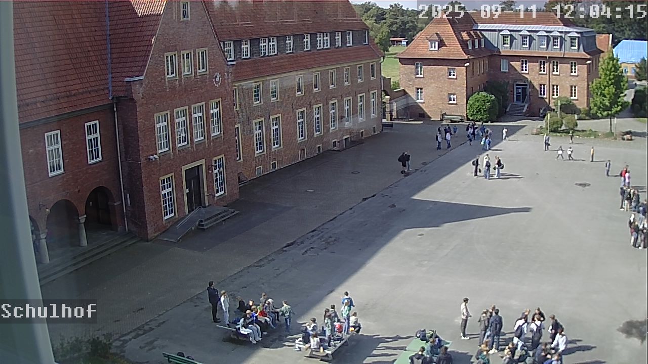 Webcam Schulhof 12:04