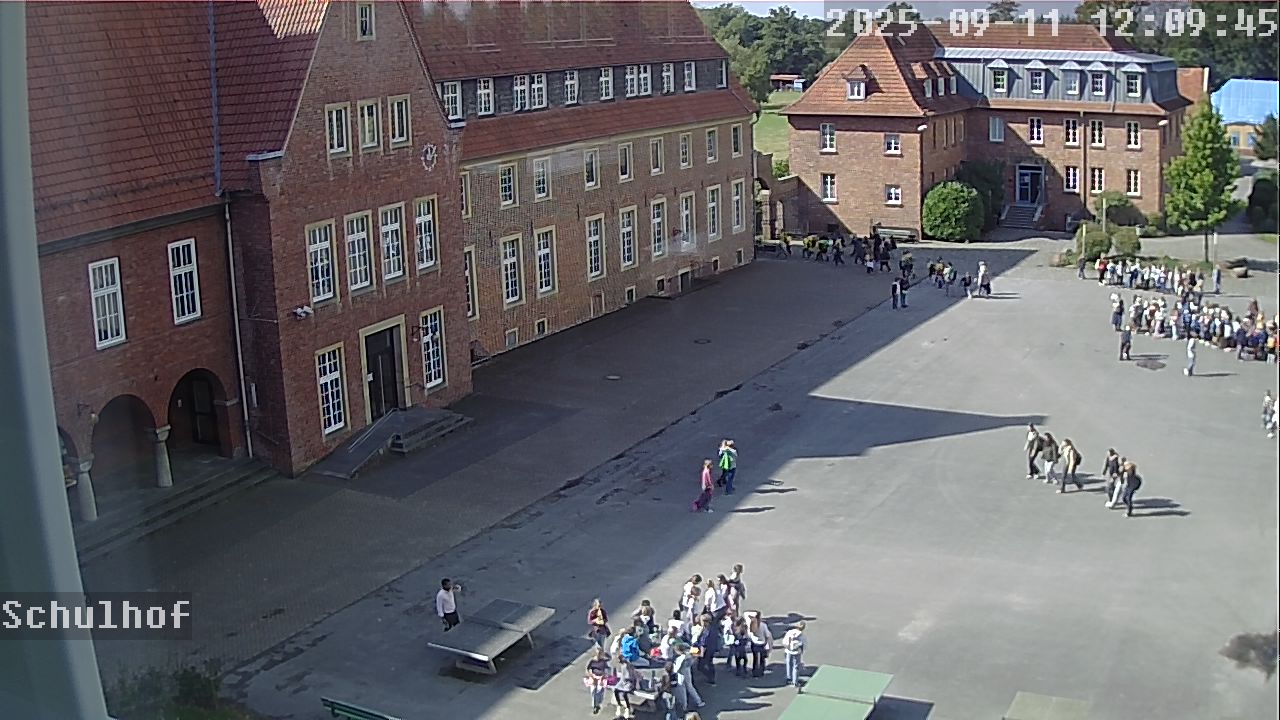 Webcam Schulhof 12:09