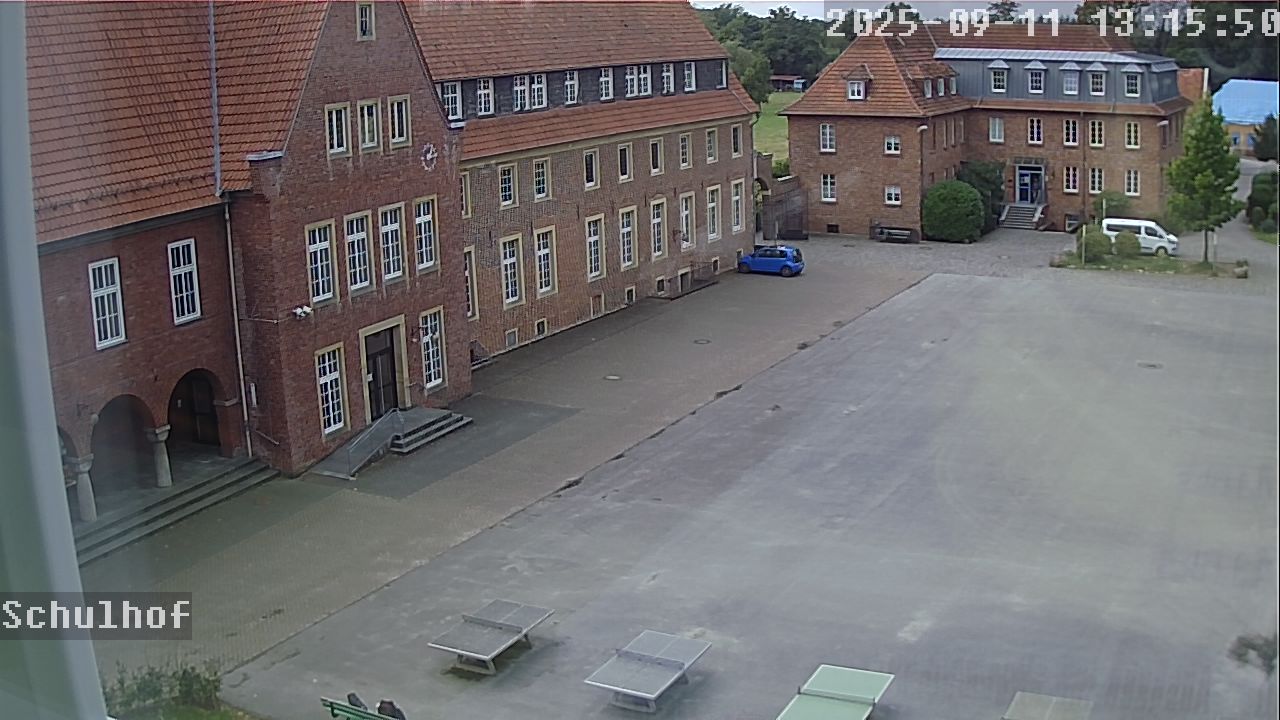 Webcam Schulhof 13:15