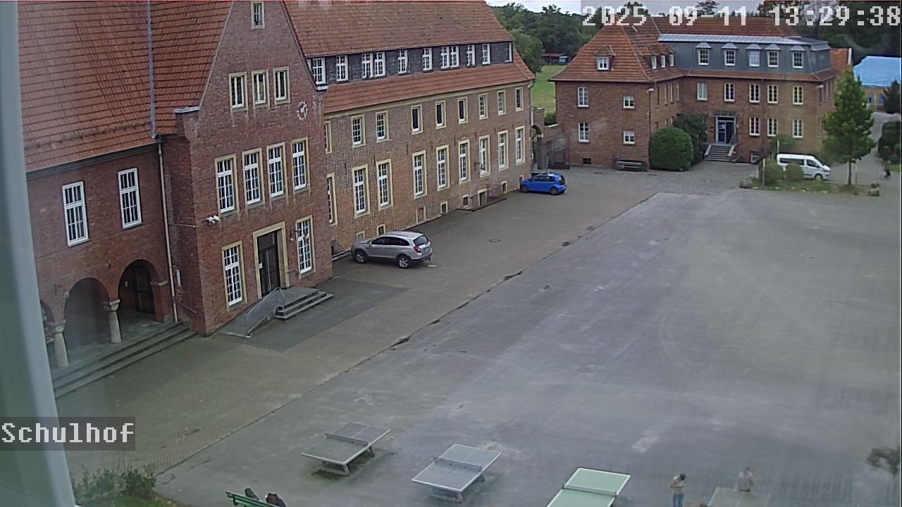 Webcam Schulhof 13:29