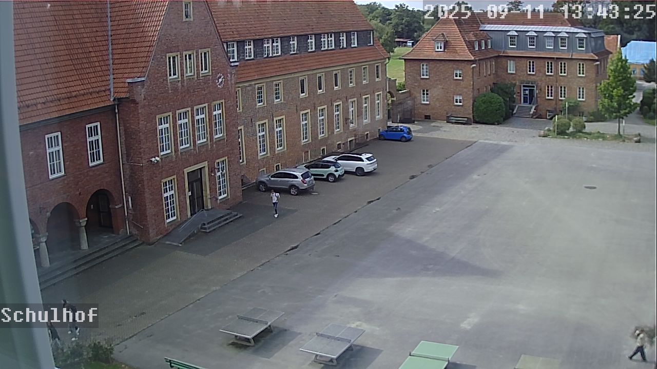 Webcam Schulhof 13:43