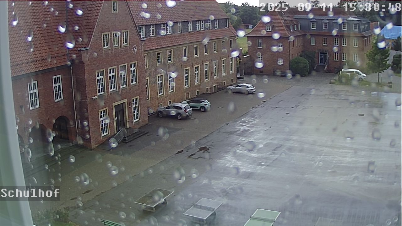 Webcam Schulhof 15:30
