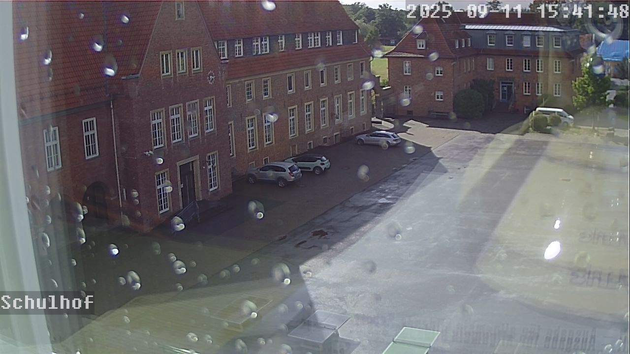 Webcam Schulhof 15:41