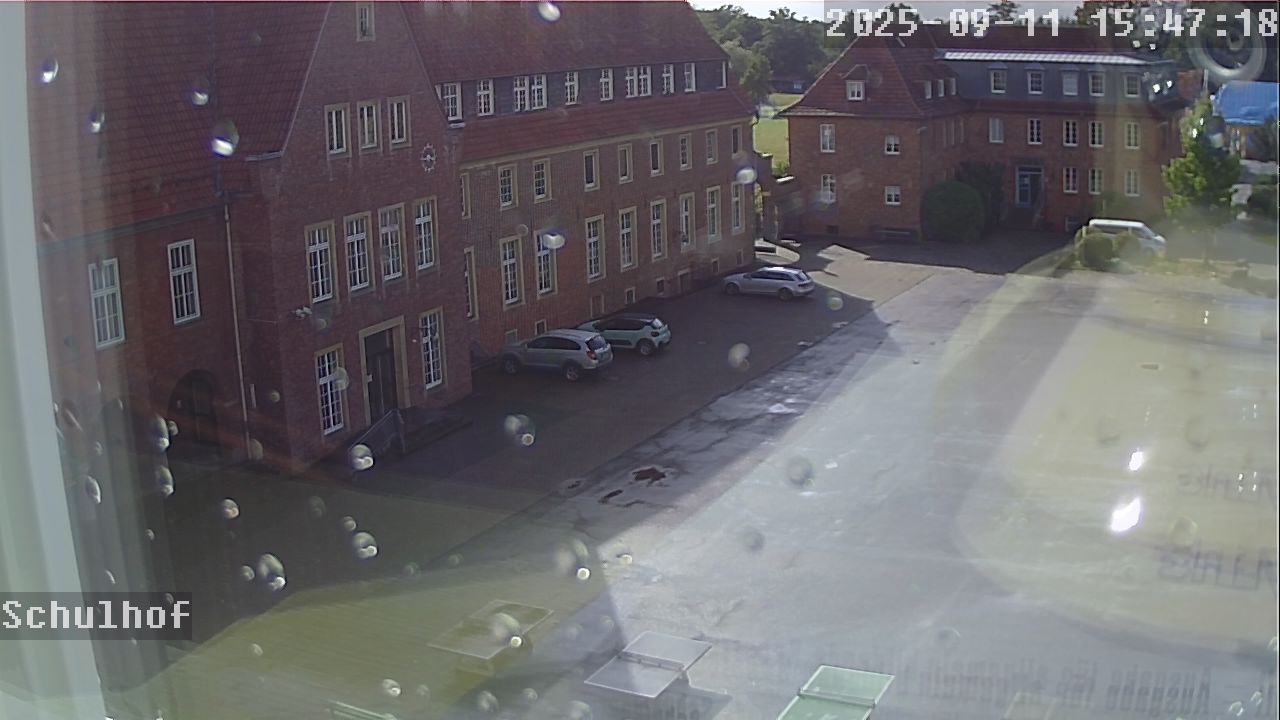 Webcam Schulhof 15:47