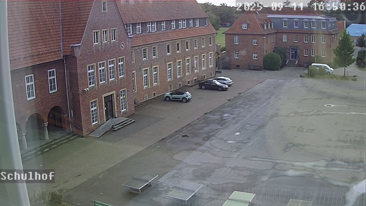 Webcam Schulhof 16:50