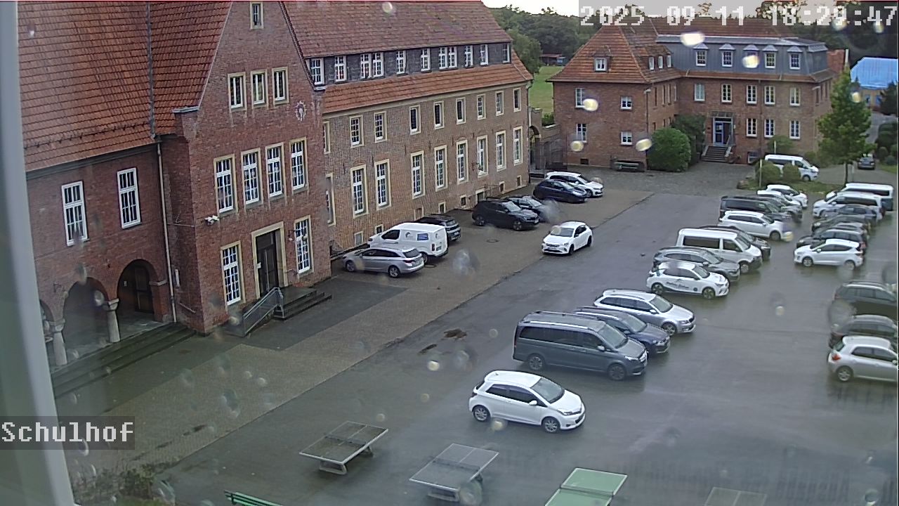 Webcam Schulhof 18:29