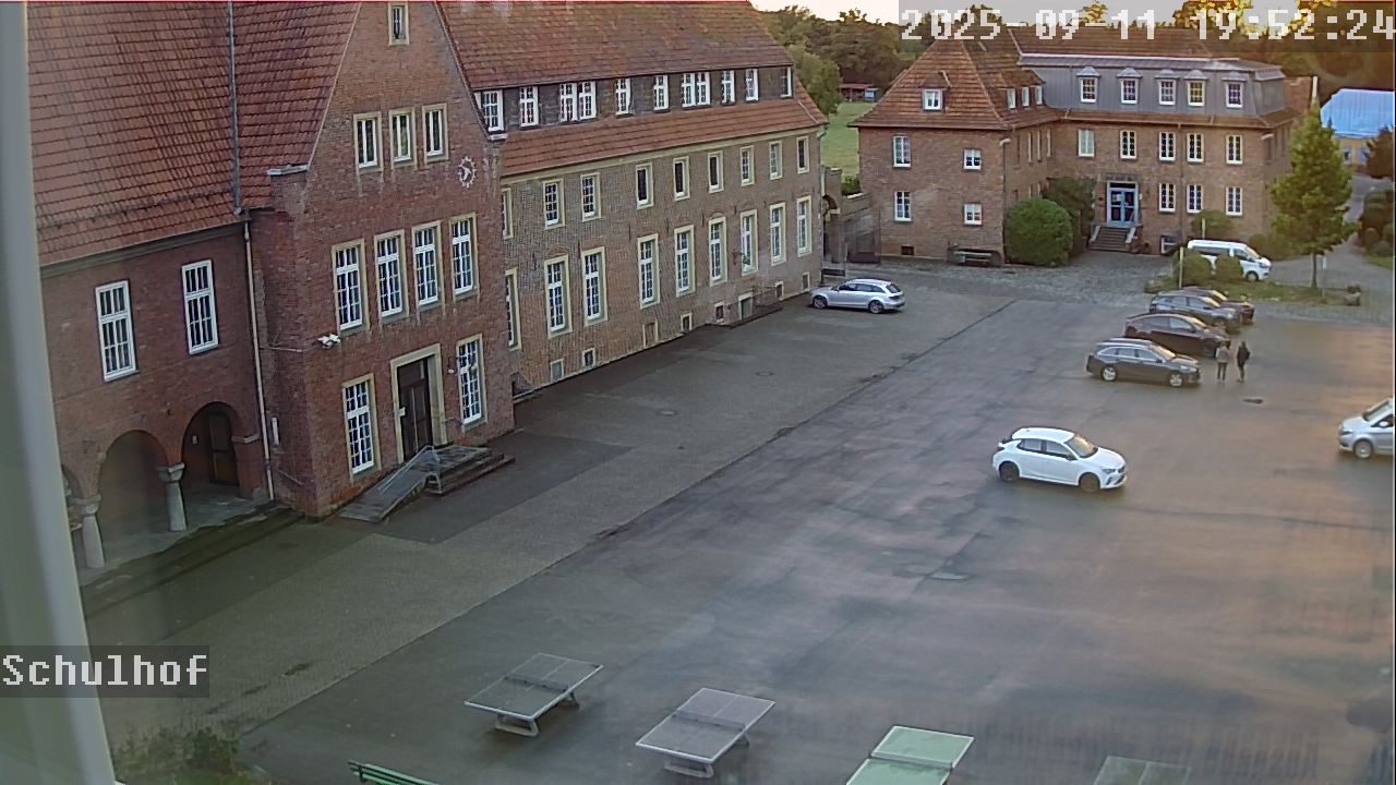 Webcam Schulhof 19:52