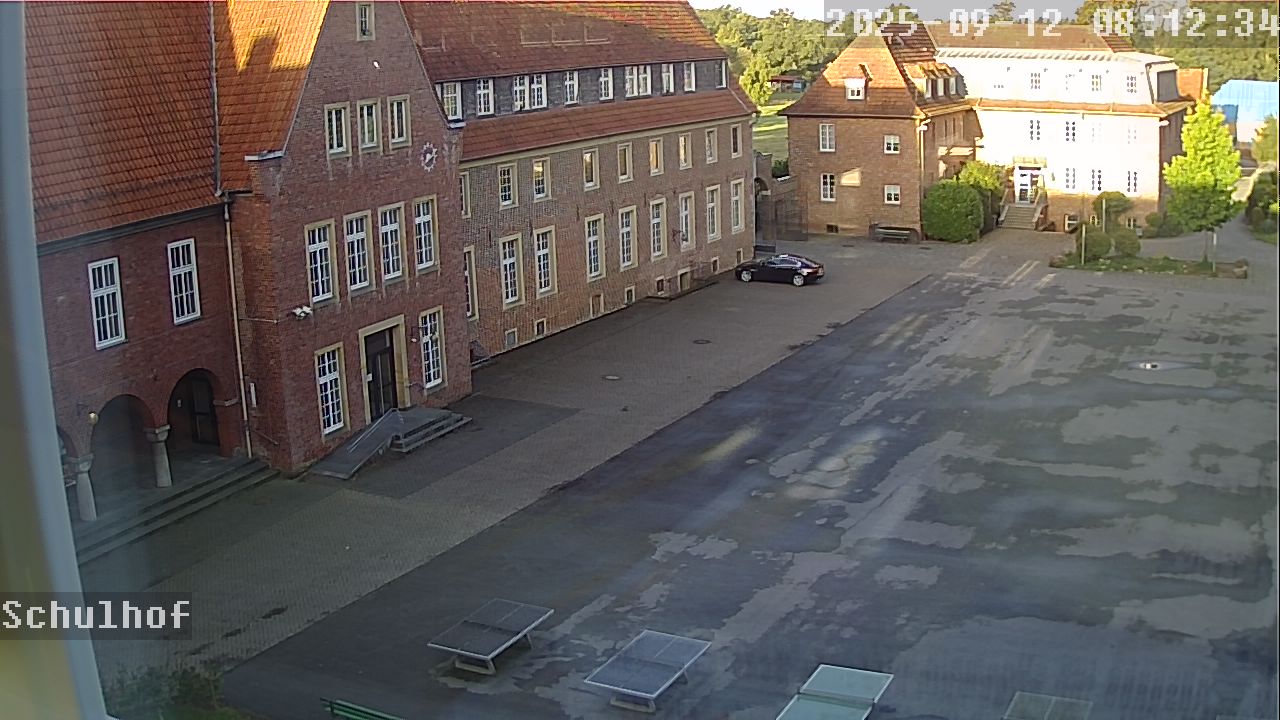 Webcam Schulhof 08:12