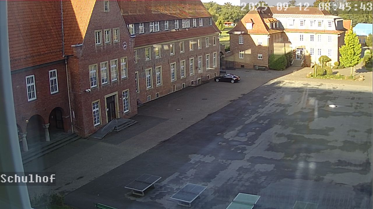 Webcam Schulhof 08:45