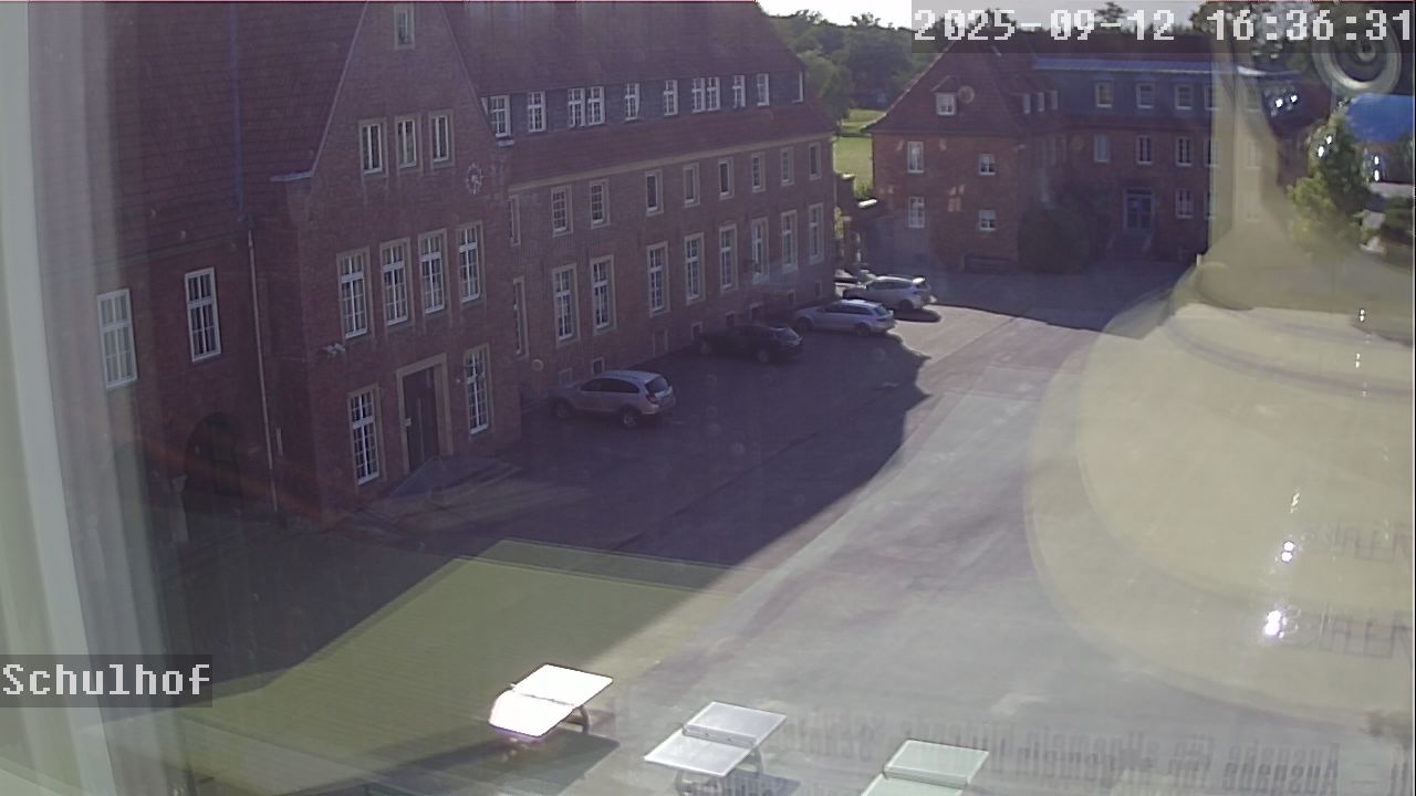 Webcam Schulhof 16:36