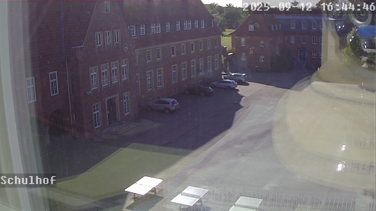Webcam Schulhof 16:44