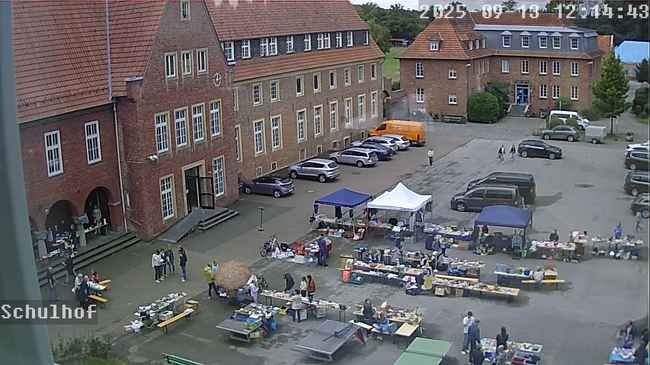 Webcam Schulhof 12:14