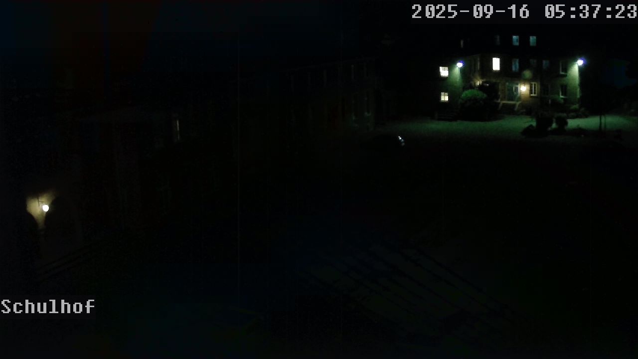 Webcam Schulhof 05:37