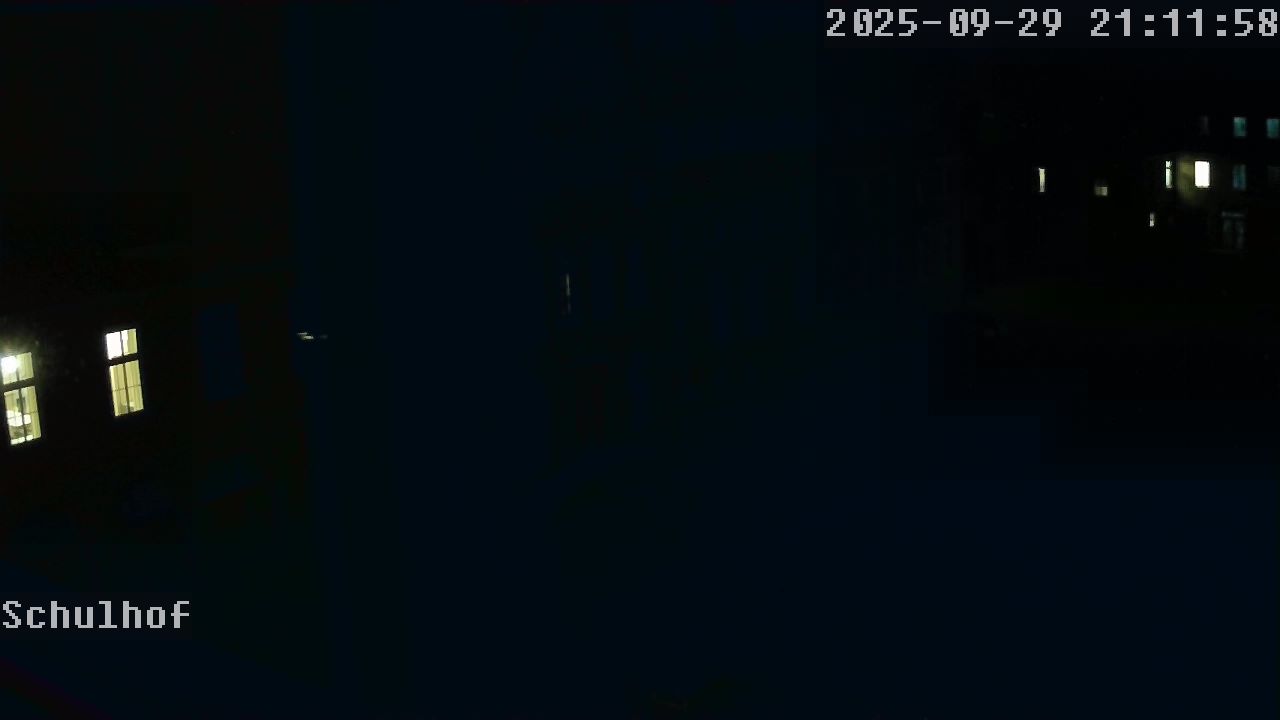 Webcam Schulhof 21:12