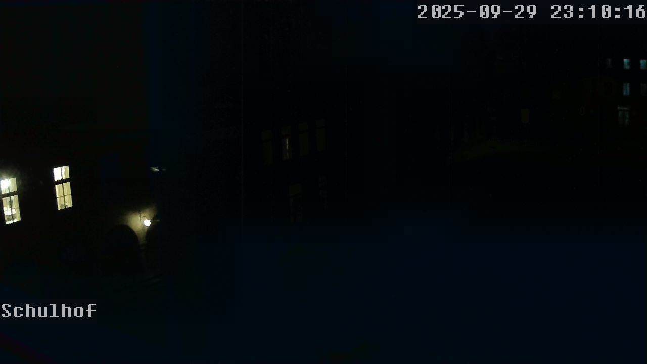 Webcam Schulhof 23:10