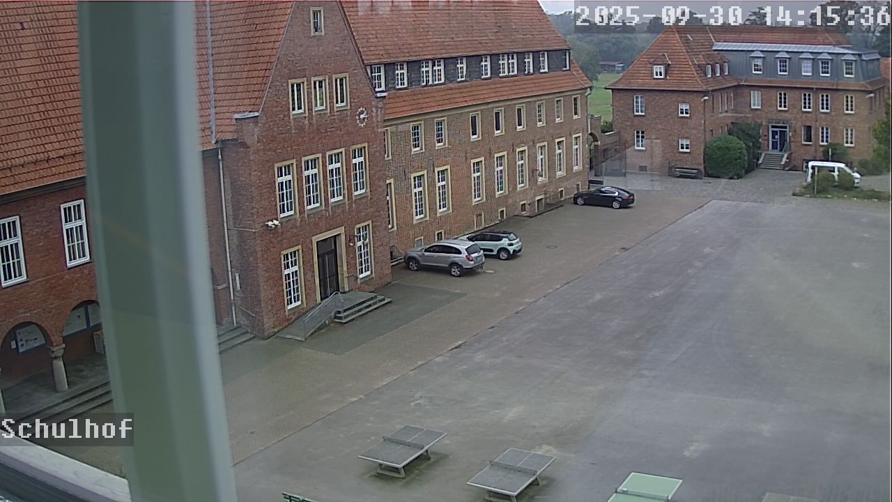 Webcam Schulhof 14:15