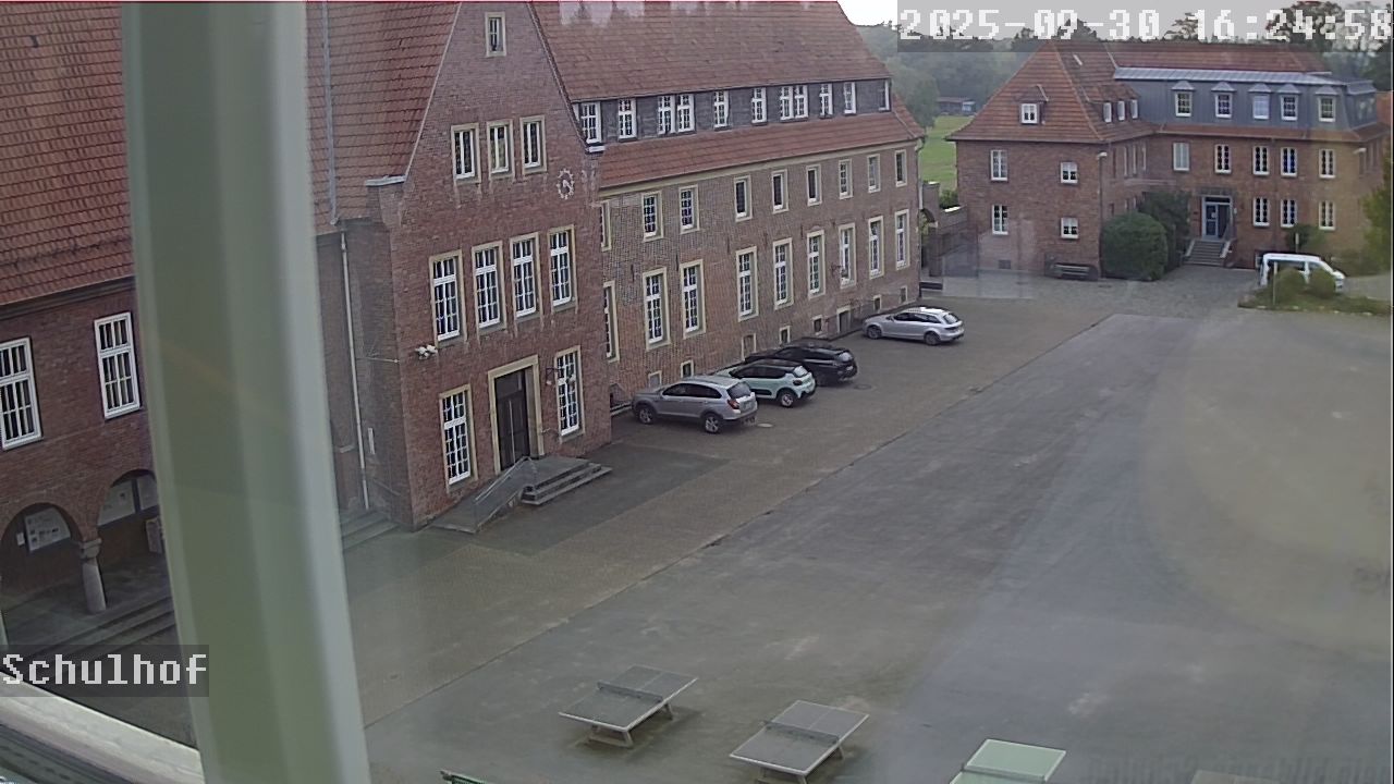 Webcam Schulhof 16:25