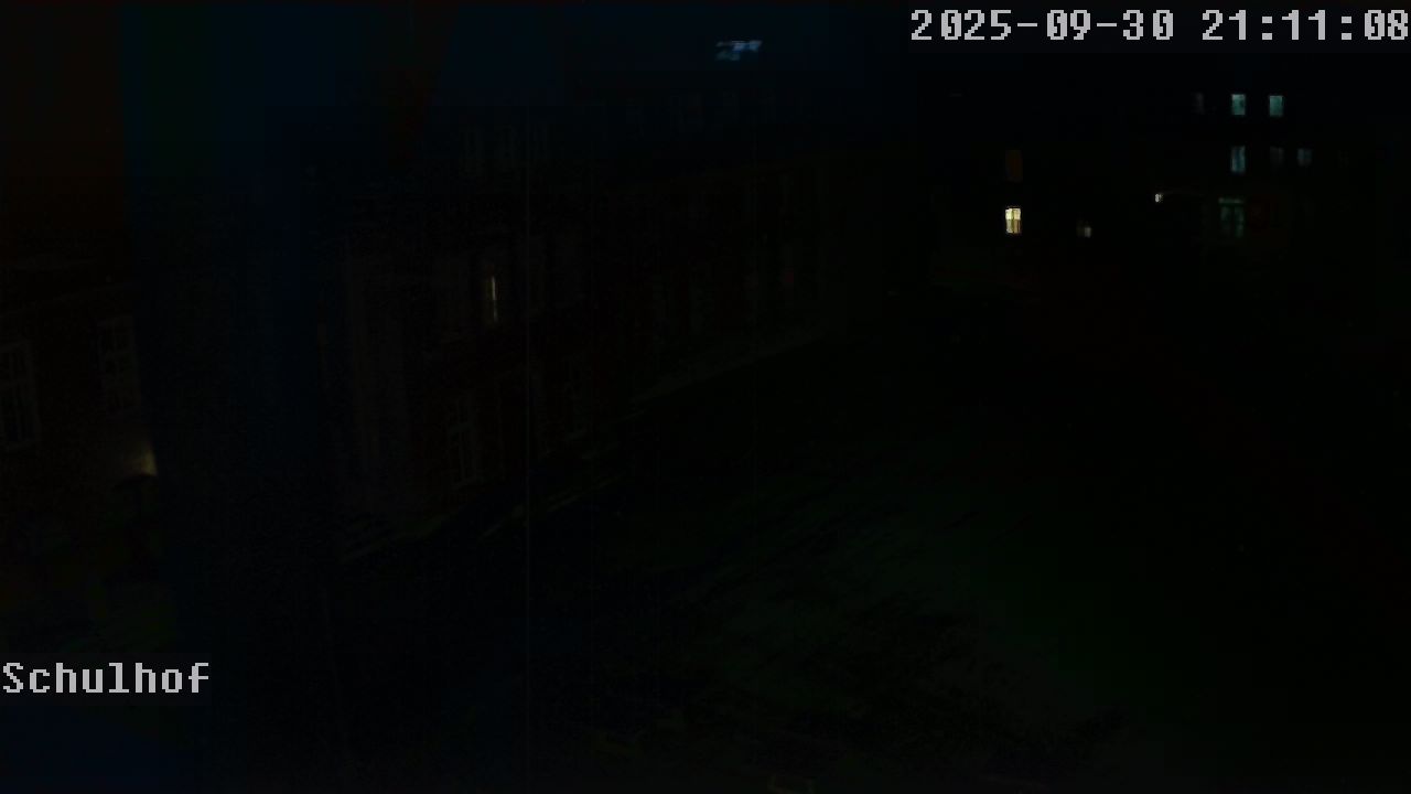Webcam Schulhof 21:11
